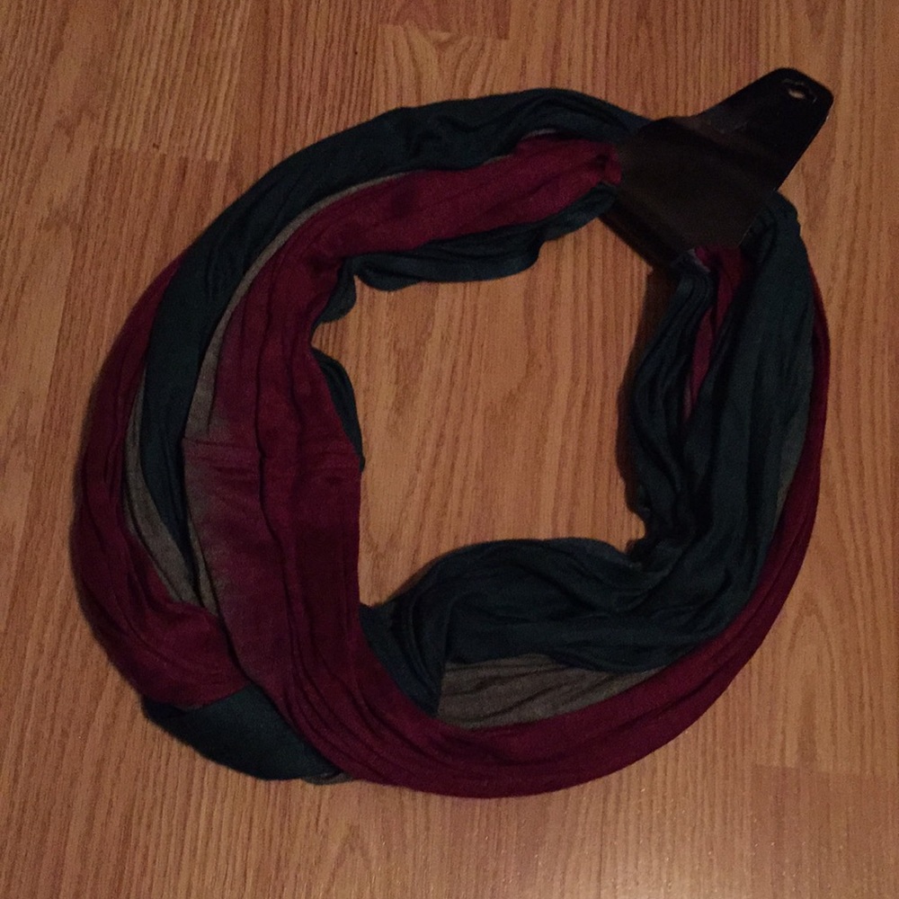 Infiniti Scarf
